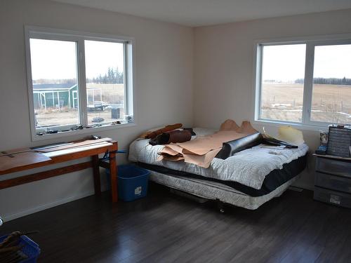 4121 Twp Rd 590, Rural Barrhead County, AB - Indoor Photo Showing Bedroom