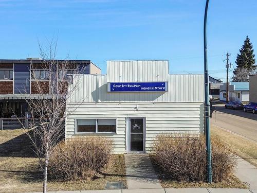 5002 50 Av, Gibbons, AB 