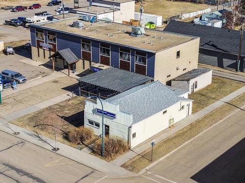 5002 50 Av, Gibbons, AB 