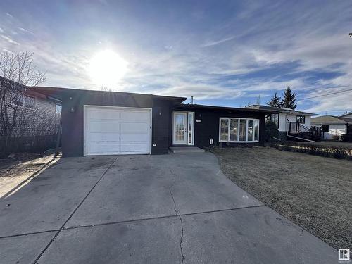 9514 101 St, Morinville, AB 