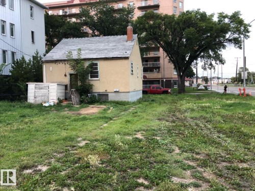 11206 85 Street, Edmonton, AB - Outdoor