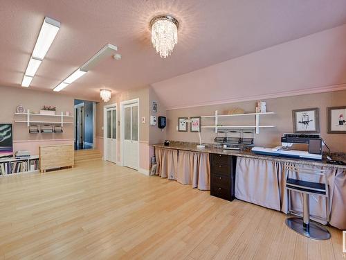 67 53130 Rge Rd 13, Rural Parkland County, AB - Indoor Photo Showing Kitchen