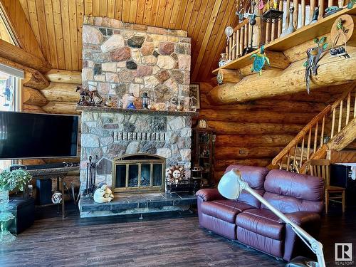 5214 Lake Drive Drive, Rural Wetaskiwin County, AB - Indoor Photo Showing Living Room With Fireplace