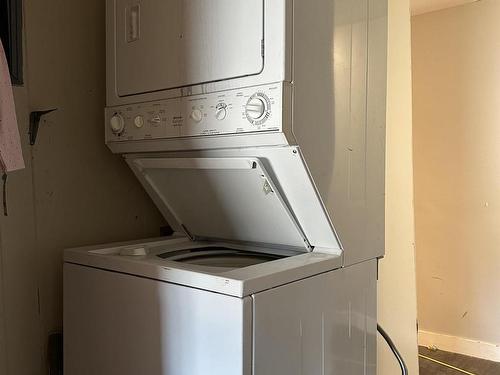 5022 52 Street, Glendon, AB - Indoor Photo Showing Laundry Room