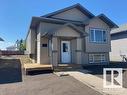 7501 44 Av, Camrose, AB 