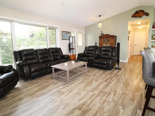 5702 55 Avenue, St. Paul Town, AB - Indoor Photo Showing Living Room