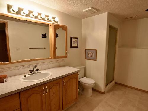 5702 55 Avenue, St. Paul Town, AB - Indoor Photo Showing Bathroom