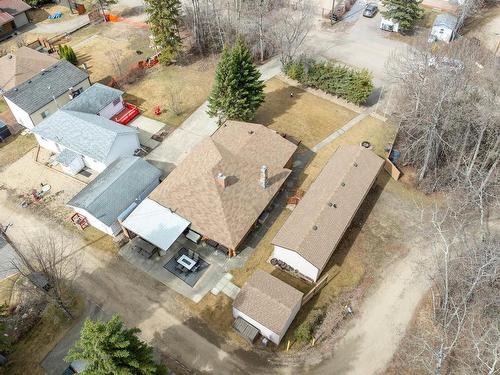 102 1St Ave, Rural Wetaskiwin County, AB 