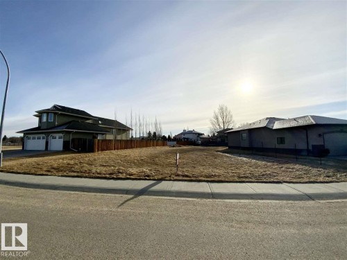 136 Northbend Drive, Wetaskiwin, AB 
