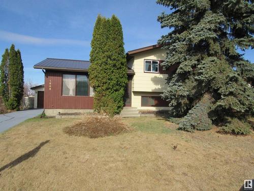 5808 56 St, Barrhead, AB 