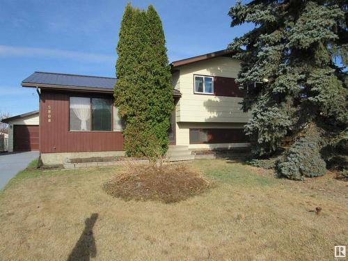 5808 56 St, Barrhead, AB 