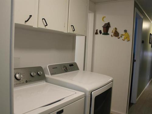 541064 Rr80, Rural Two Hills County, AB - Indoor Photo Showing Laundry Room