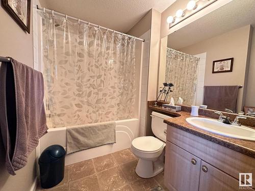 202 240 Spruce Ridge Road, Spruce Grove, AB - Indoor Photo Showing Bathroom