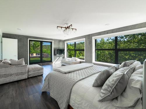 9213 97 Street, Edmonton, AB - Indoor Photo Showing Bedroom