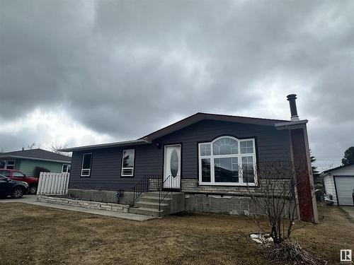 27 Centenial Cr, Swan Hills, AB 