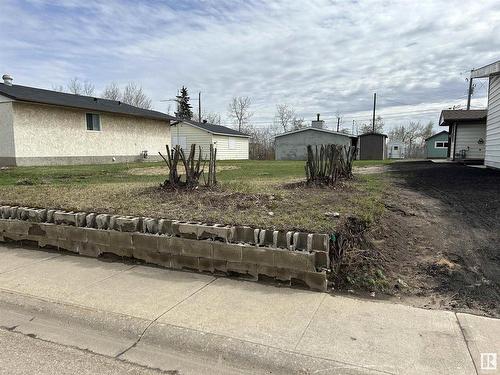 4807 46 St, Redwater, AB 