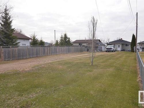 5215 48 St, Barrhead, AB 