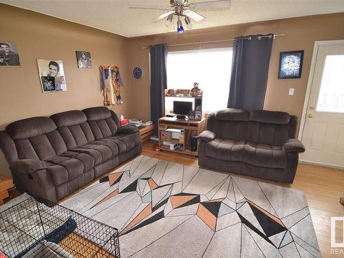 5215 48 St, Barrhead, AB 