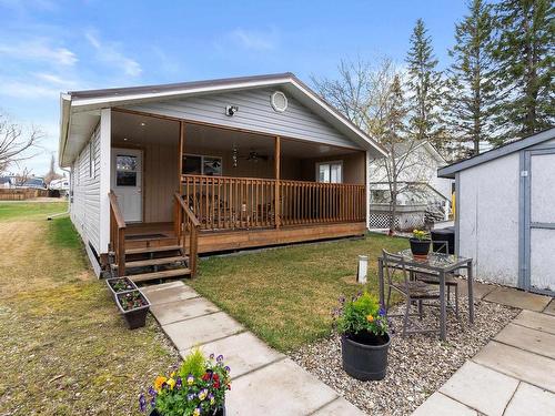 5019 Lakeview Dr, Rural Lac Ste. Anne County, AB 