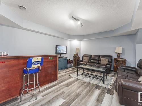 220 61209 Range Road 465, Rural Bonnyville M.D., AB - Indoor Photo Showing Living Room