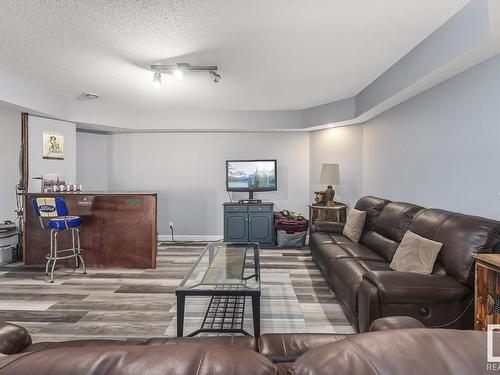 220 61209 Range Road 465, Rural Bonnyville M.D., AB - Indoor Photo Showing Living Room