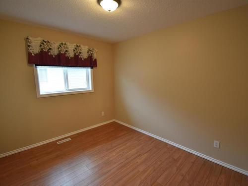 5526 55 Av, St. Paul Town, AB 