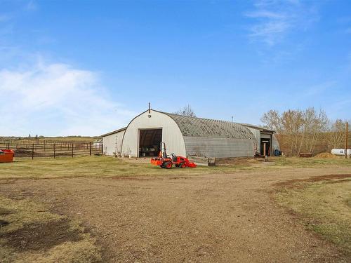 131018 Township Rd 532, Rural Two Hills County, AB 