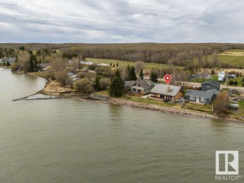 35 Lakeshore Drive, Rural Wetaskiwin County, AB 