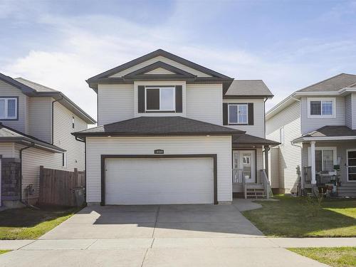 10409 94 St, Morinville, AB 