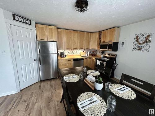 9735 107 Street, Westlock, AB - Indoor