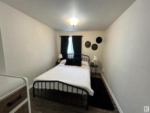 9735 107 Street, Westlock, AB - Indoor Photo Showing Bedroom