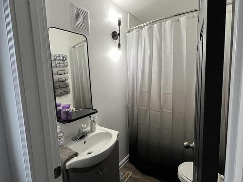 9735 107 Street, Westlock, AB - Indoor Photo Showing Bathroom