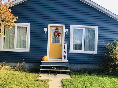 9735 107 Street, Westlock, AB - Outdoor