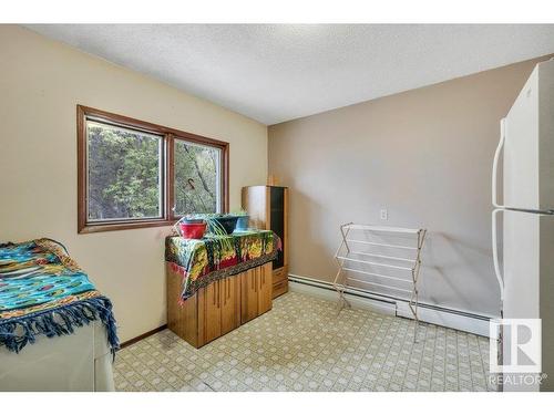 461037A Rge Rd 243, Rural Wetaskiwin County, AB - Indoor Photo Showing Bedroom