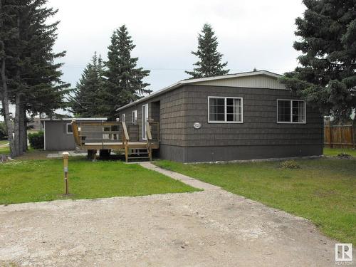 5526 49 St, Elk Point, AB 