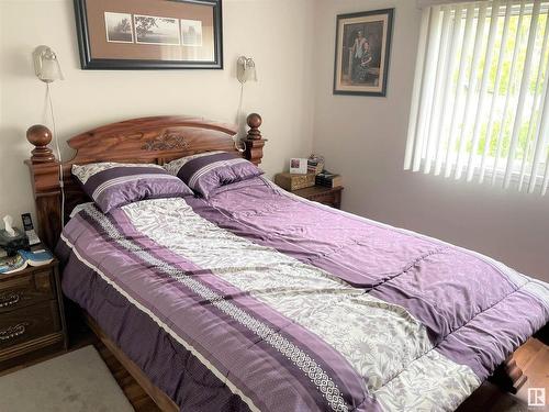 4902 51 Avenue, Ardmore, AB - Indoor Photo Showing Bedroom