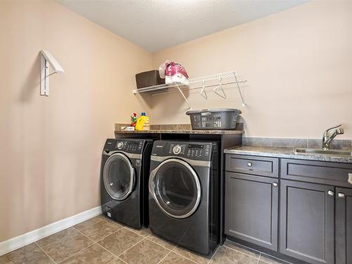 2 George Ba, Spruce Grove, AB 