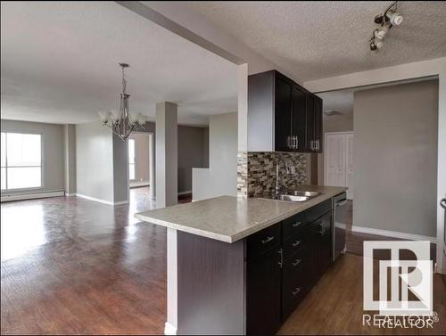 401 12331 Jasper Avenue, Edmonton, AB - Indoor Photo Showing Kitchen