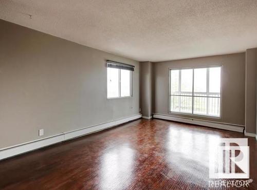 401 12331 Jasper Avenue, Edmonton, AB - Indoor Photo Showing Other Room