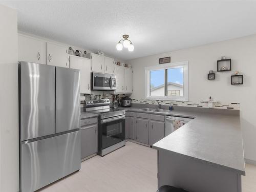 5237 45 Av, Drayton Valley, AB 