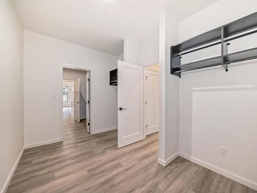 1401 Ainslie Wynd, Edmonton, AB - Indoor Photo Showing Other Room