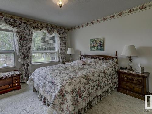 11250 50 Avenue Sw, Edmonton, AB - Indoor Photo Showing Bedroom