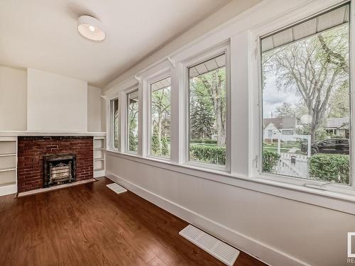 10514 128 Street, Edmonton, AB - Indoor With Fireplace