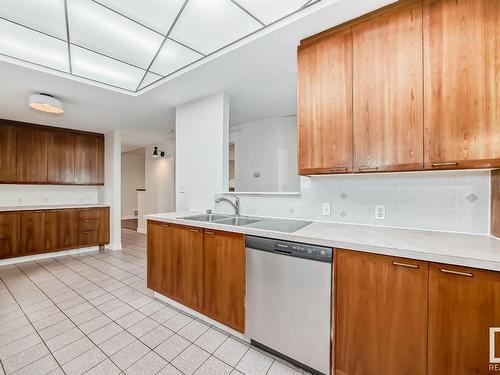 10514 128 Street, Edmonton, AB - Indoor Photo Showing Kitchen With Double Sink