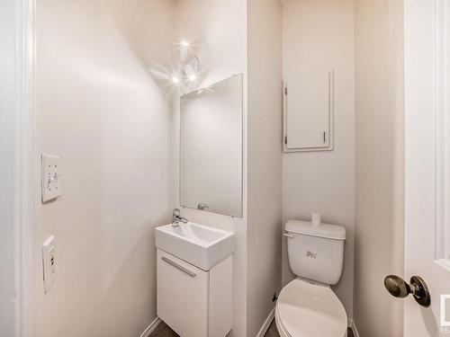 10514 128 Street, Edmonton, AB - Indoor Photo Showing Bathroom