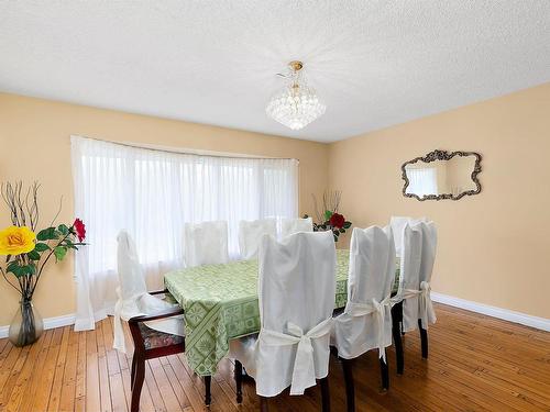 50352 Rge Rd 225, Rural Leduc County, AB - Indoor Photo Showing Dining Room