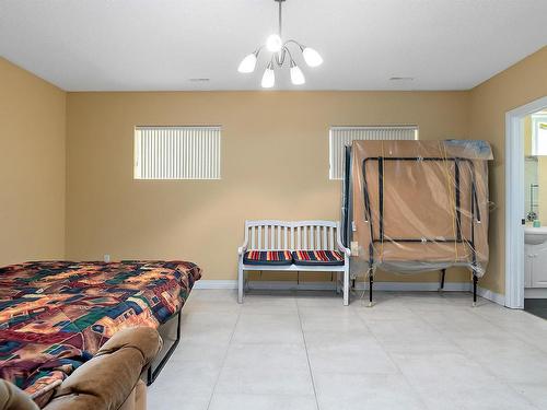 50352 Rge Rd 225, Rural Leduc County, AB - Indoor Photo Showing Bedroom