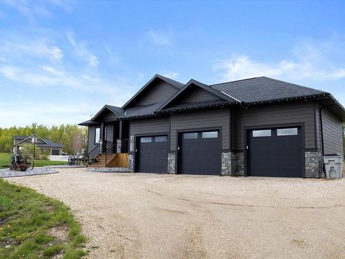 2011 Spring Lake Dr, Rural Parkland County, AB 