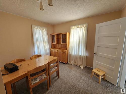 5333 49 Avenue, Elk Point, AB - Indoor