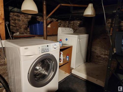 5333 49 Avenue, Elk Point, AB - Indoor Photo Showing Laundry Room